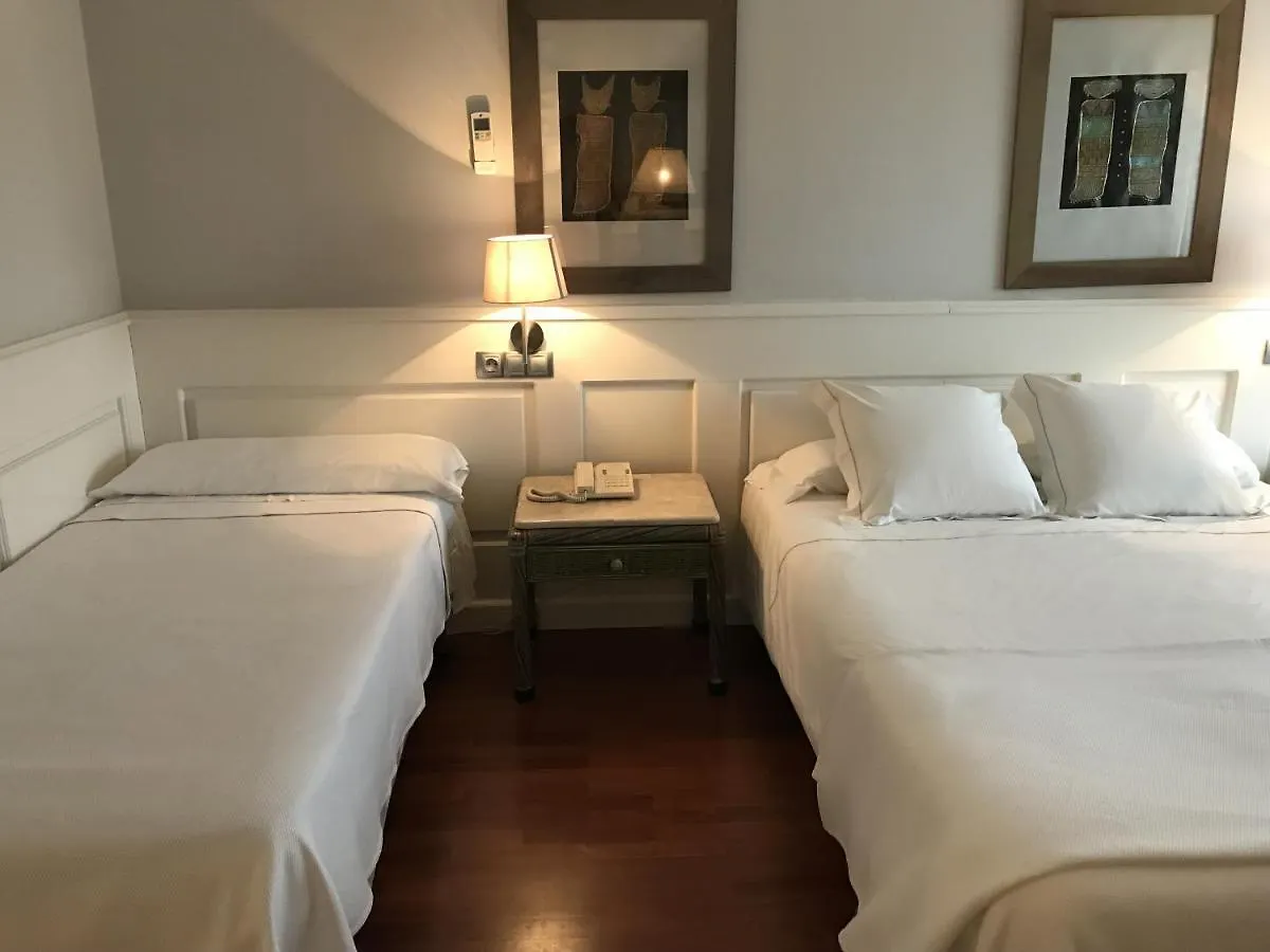 Hotel Vostra Llar بالاموس